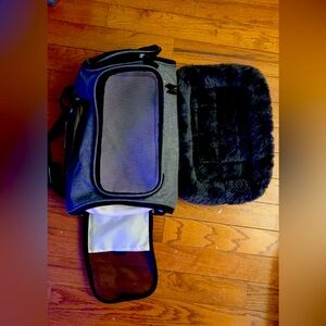 NEW Stylish Black and Gray cat carrier